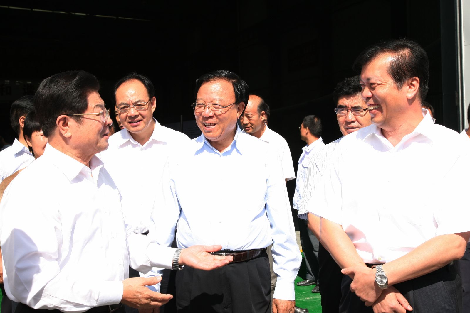 王兆国陆浩与张定金交谈 ca88手机客户端(安卓/苹果)CA88会员登录入口